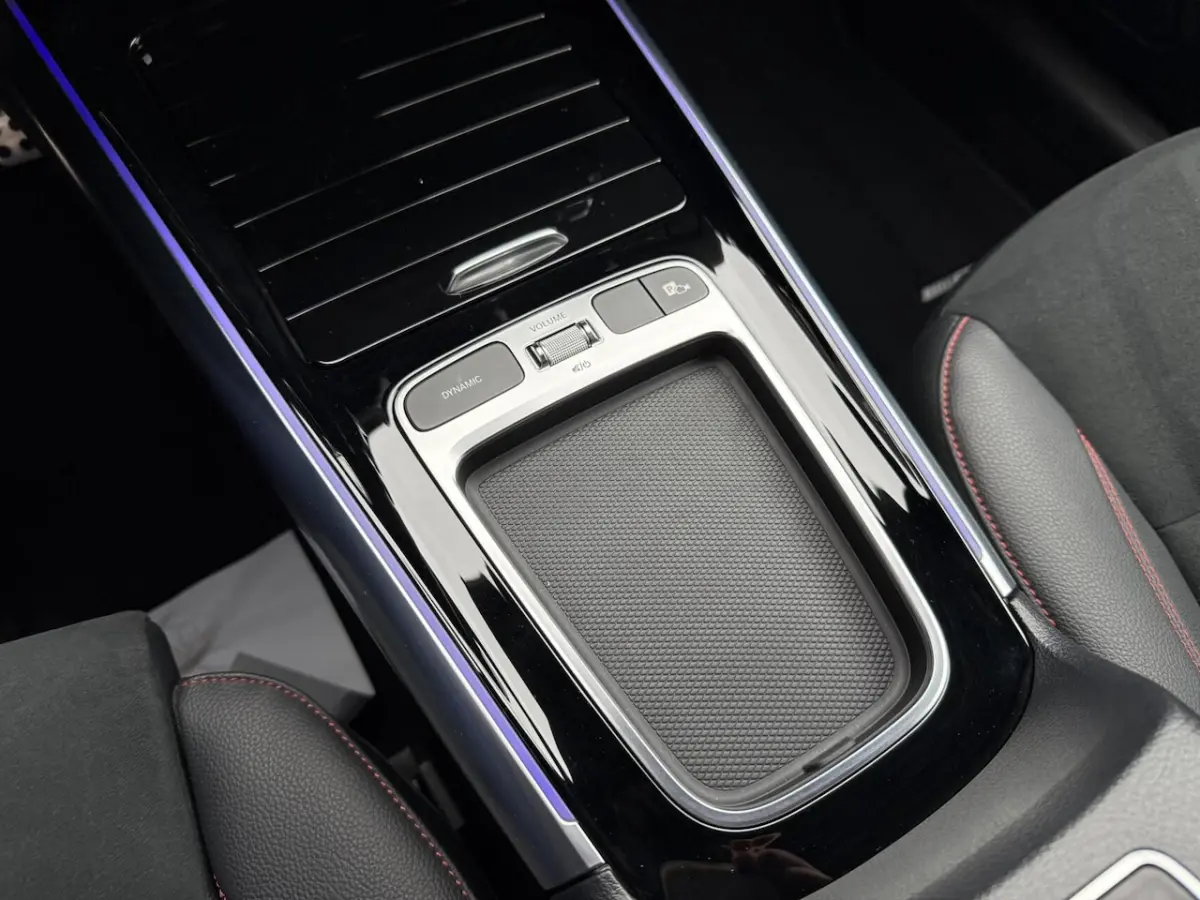 250 e AMG Line ADAPTIVE CRUISE. SFEERVERL