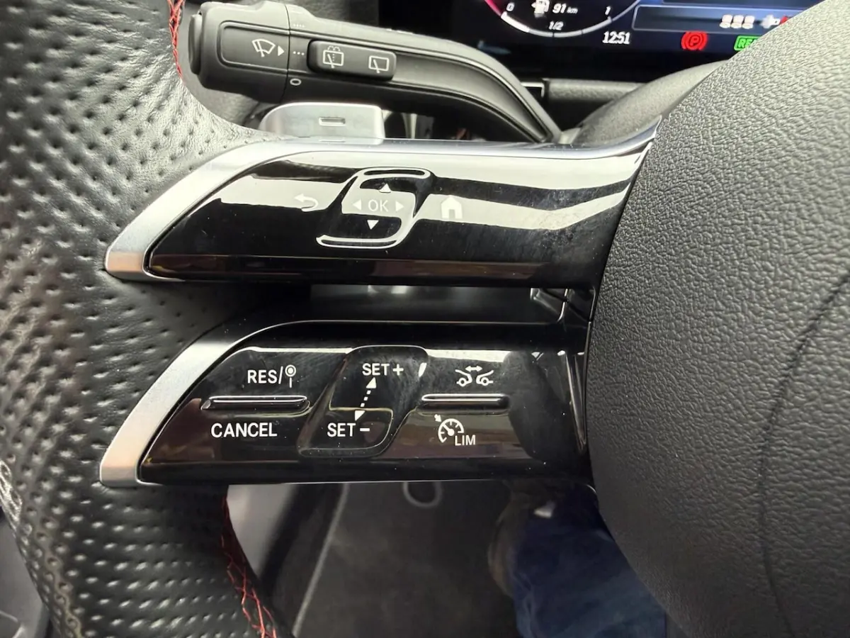 250 e AMG Line ADAPTIVE CRUISE. SFEERVERL
