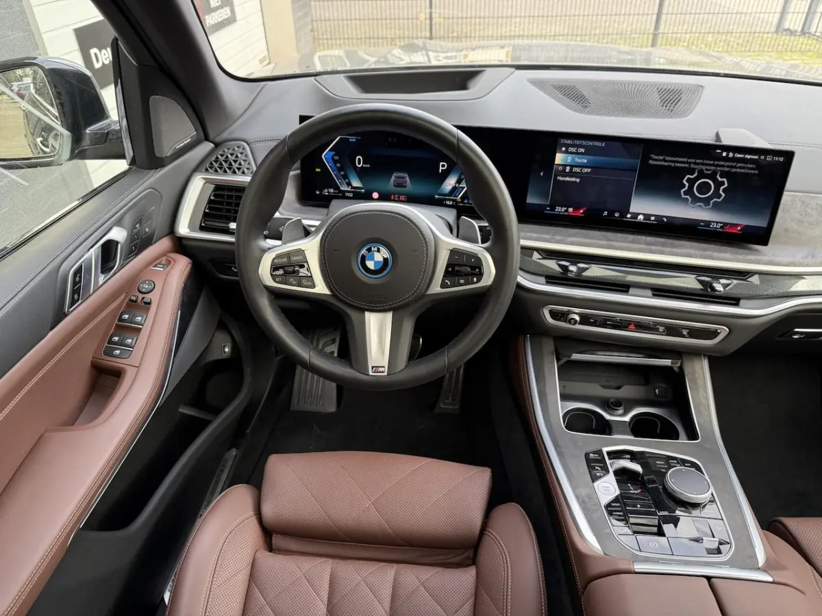 xDrive50e M SPORT PANO HEAD UP 22`` DRAVITGRAU