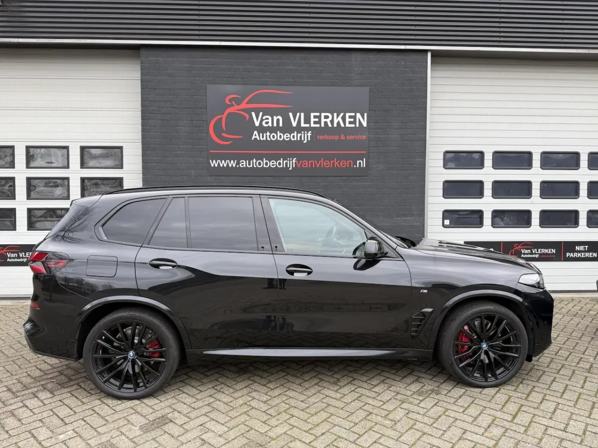 xDrive50e M SPORT HEADUP PANO 22 INCH TREKHAAK