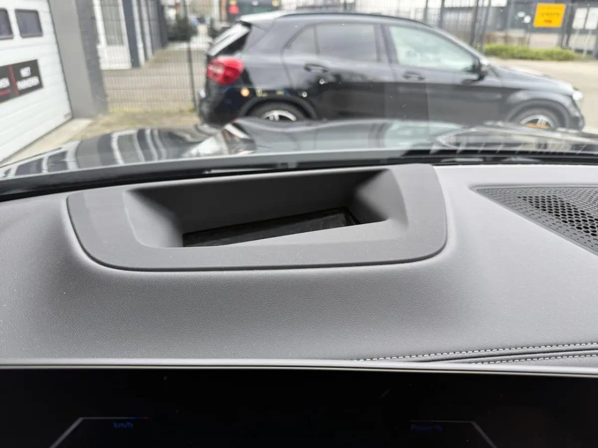 xDrive50e M SPORT HEADUP PANO 22 INCH TREKHAAK