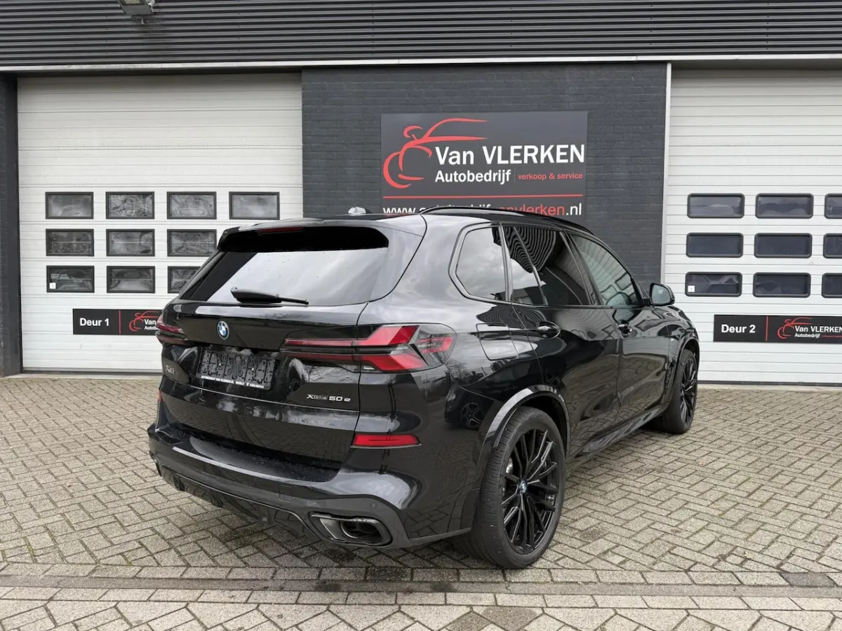 xDrive50e M SPORT HEADUP PANO 22 INCH TREKHAAK