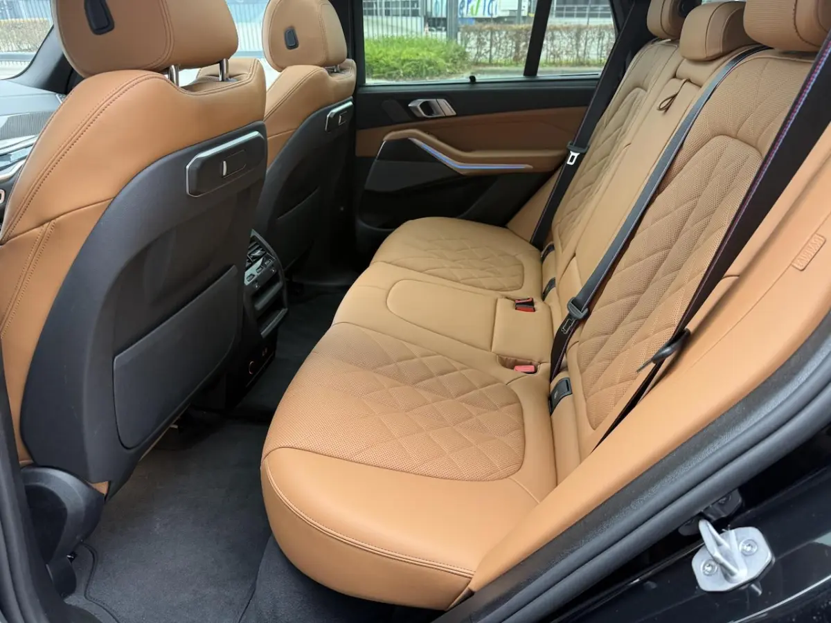 xDrive50e M SPORT HEADUP PANO 22 INCH TREKHAAK