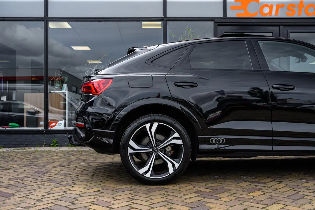 45 TFSI quattro edition one|Pano|Leder|S-Line