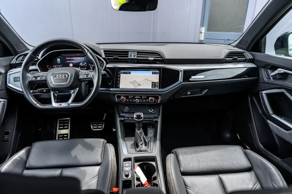 45 TFSI quattro edition one|Pano|Leder|S-Line