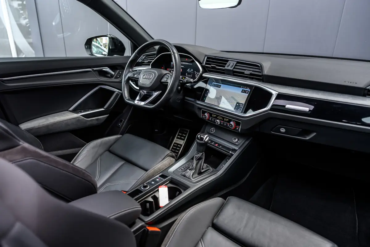 45 TFSI quattro edition one|Pano|Leder|S-Line