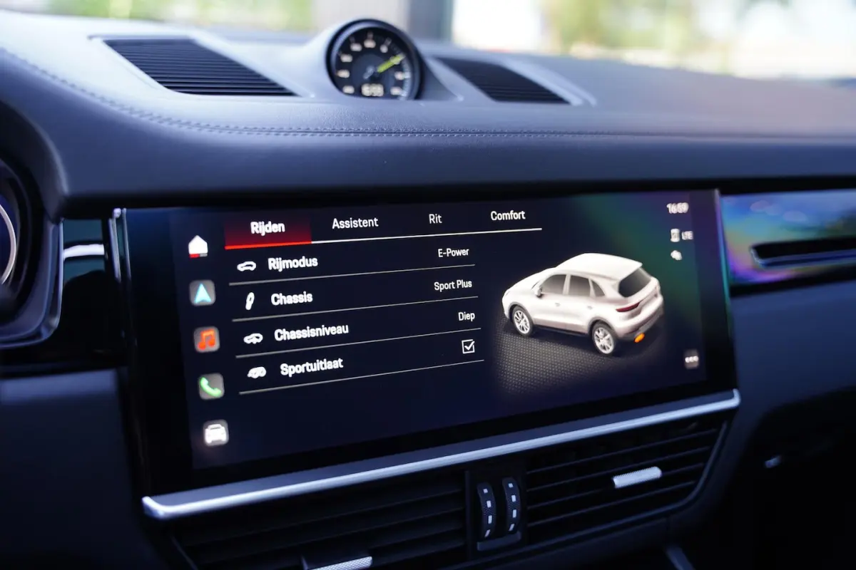 3.0 E-Hybrid / Head Up / Facelift / Panoramadak