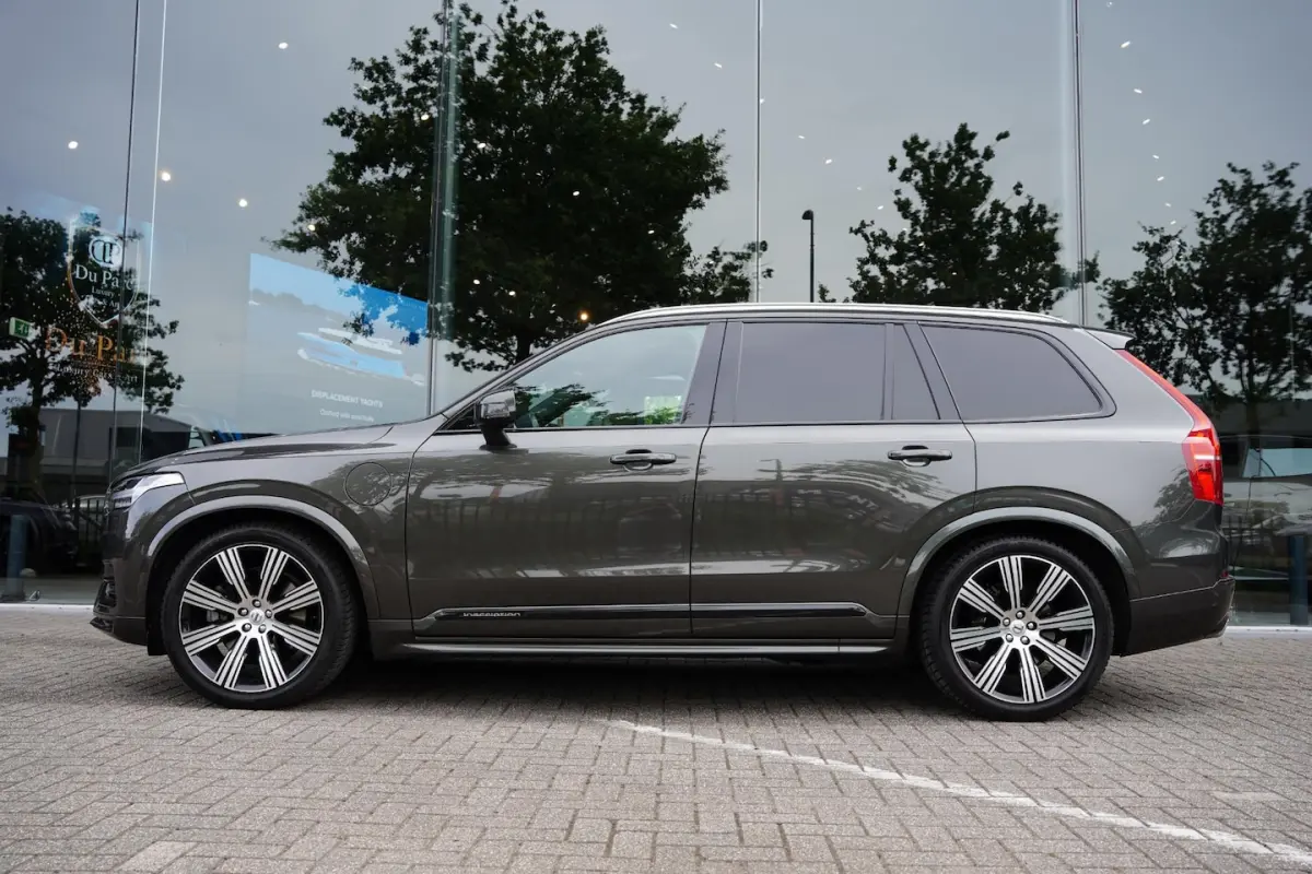 2.0 T8 Twin Engine AWD Inscription / Polestar / Bowers & Wilkins / Panoramadak / 1e Eigena