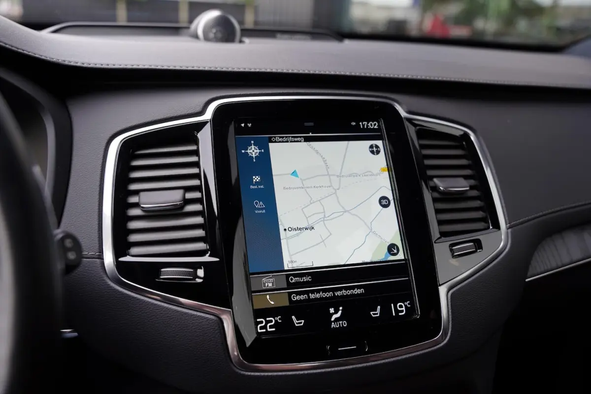 2.0 T8 Twin Engine AWD Inscription / Polestar / Bowers & Wilkins / Panoramadak / 1e Eigena