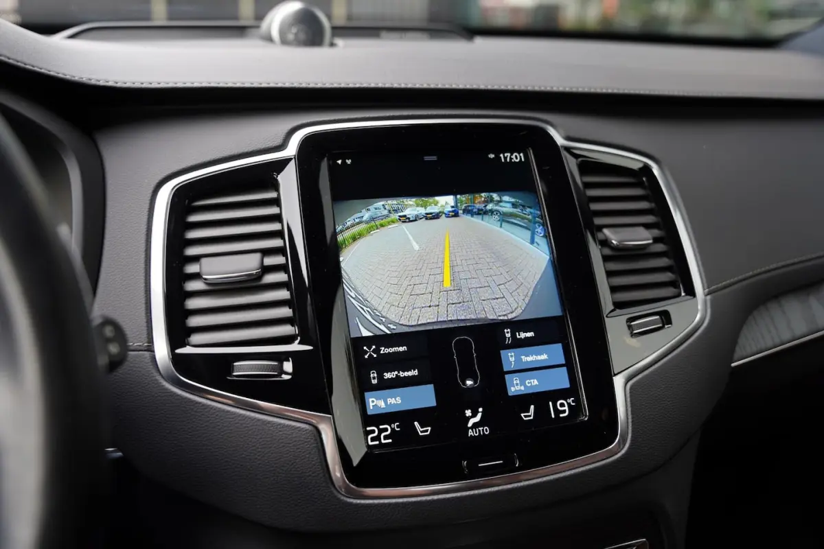 2.0 T8 Twin Engine AWD Inscription / Polestar / Bowers & Wilkins / Panoramadak / 1e Eigena