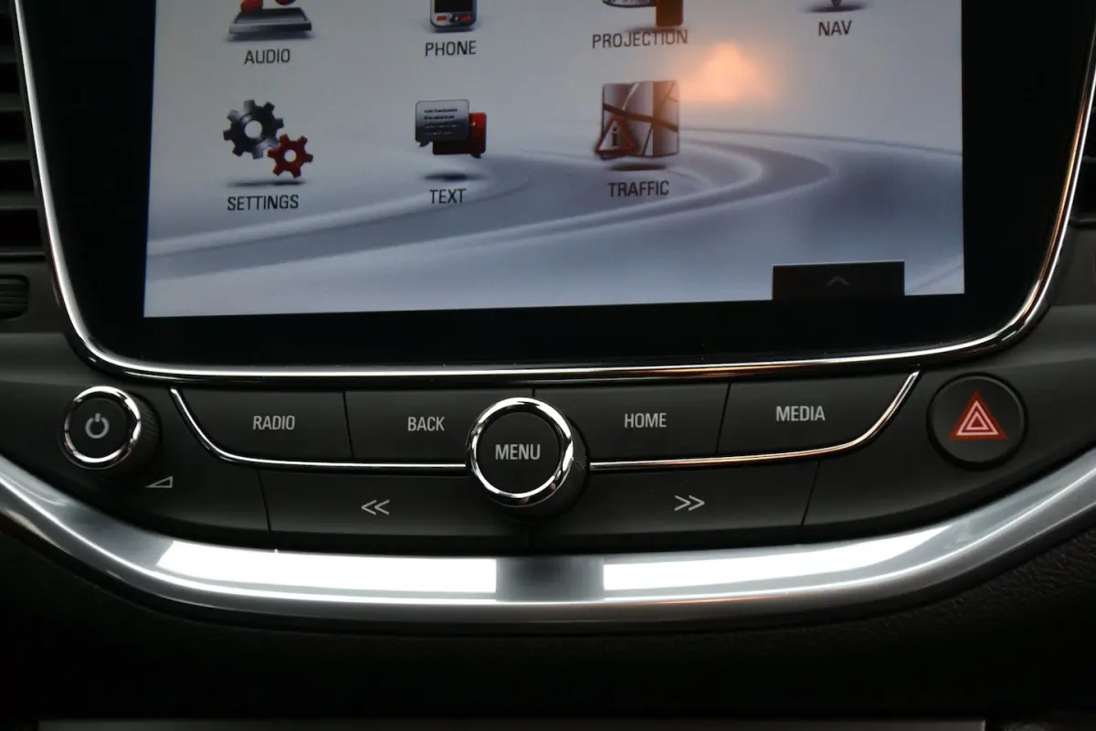 1.0 Edition | Navigatie | Parkeersensoren v+a | Cruise Control