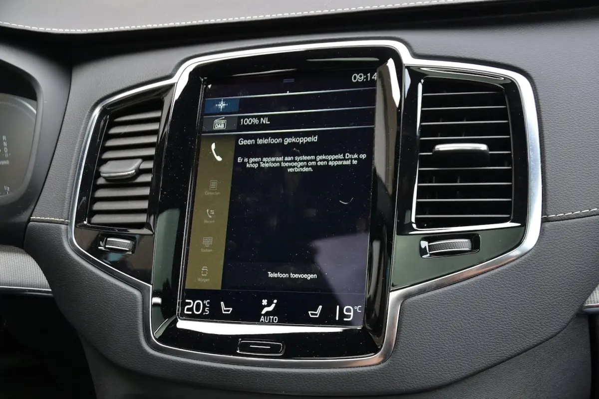 2.0 T8 Recharge AWD R-Design 7 persoons | Panoramadak | Winterpakket PRO | Head-up | 360 C