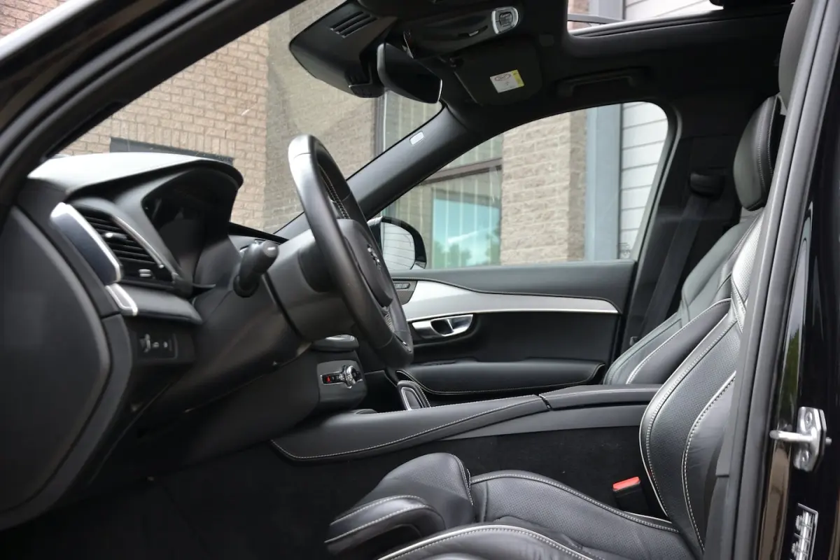 2.0 T8 Recharge AWD R-Design 7 persoons | Panoramadak | Winterpakket PRO | Head-up | 360 C