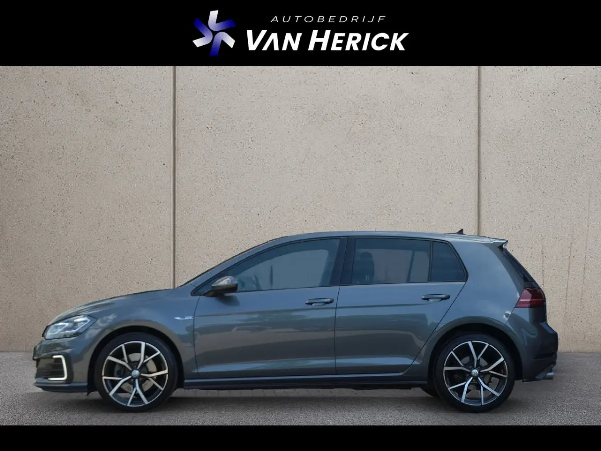 1.4 TSI PHEV GTE | ACC | Achteruitrijcamera | Stoelverwarming