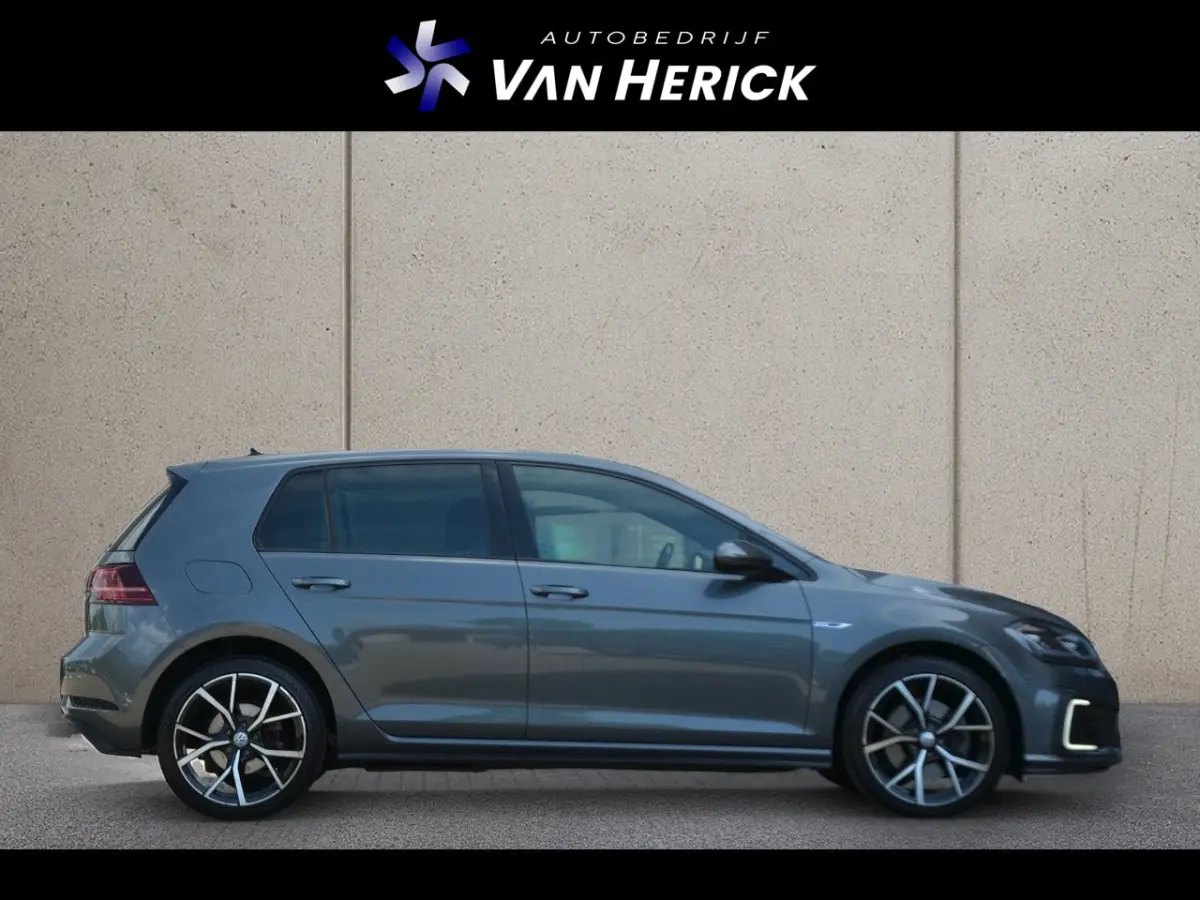 1.4 TSI PHEV GTE | ACC | Achteruitrijcamera | Stoelverwarming