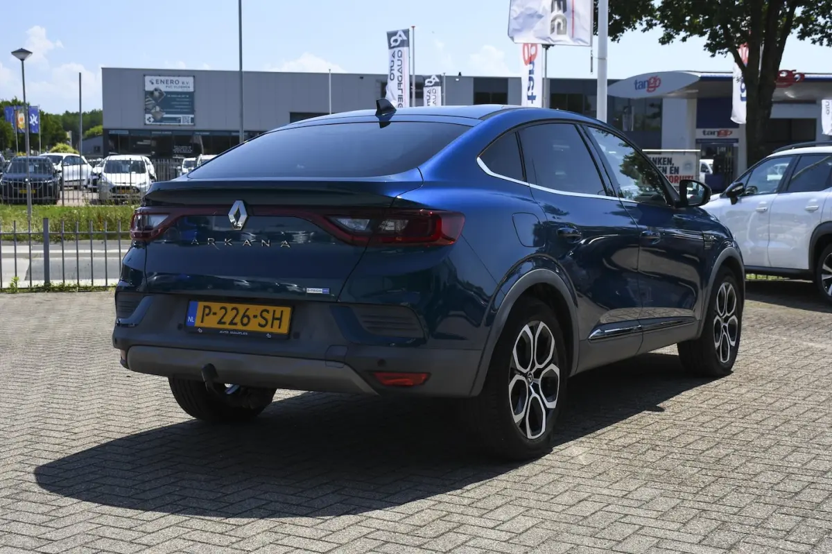1.6 E-Tech Hybrid 145 Intens 1 EIGENAAR