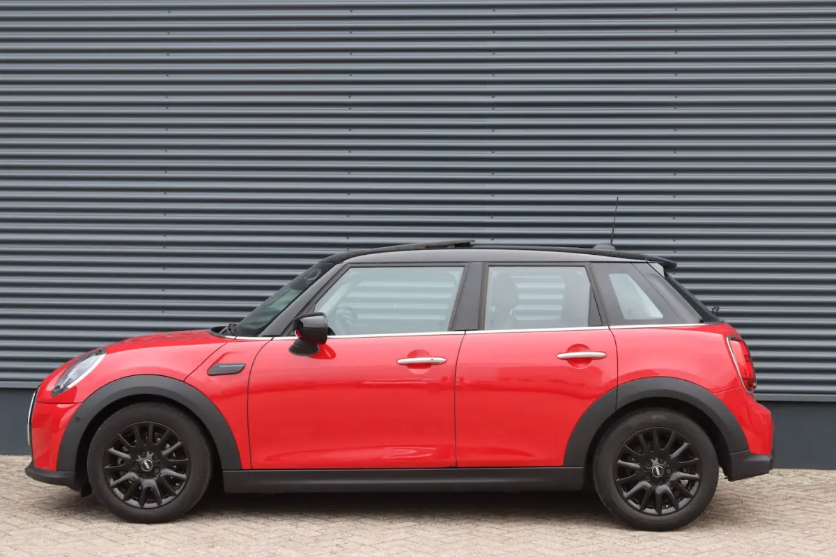 1.5 Cooper Premium Plus Pano/Leder/LED/Keyless/Camera/Head-up/CarPlay