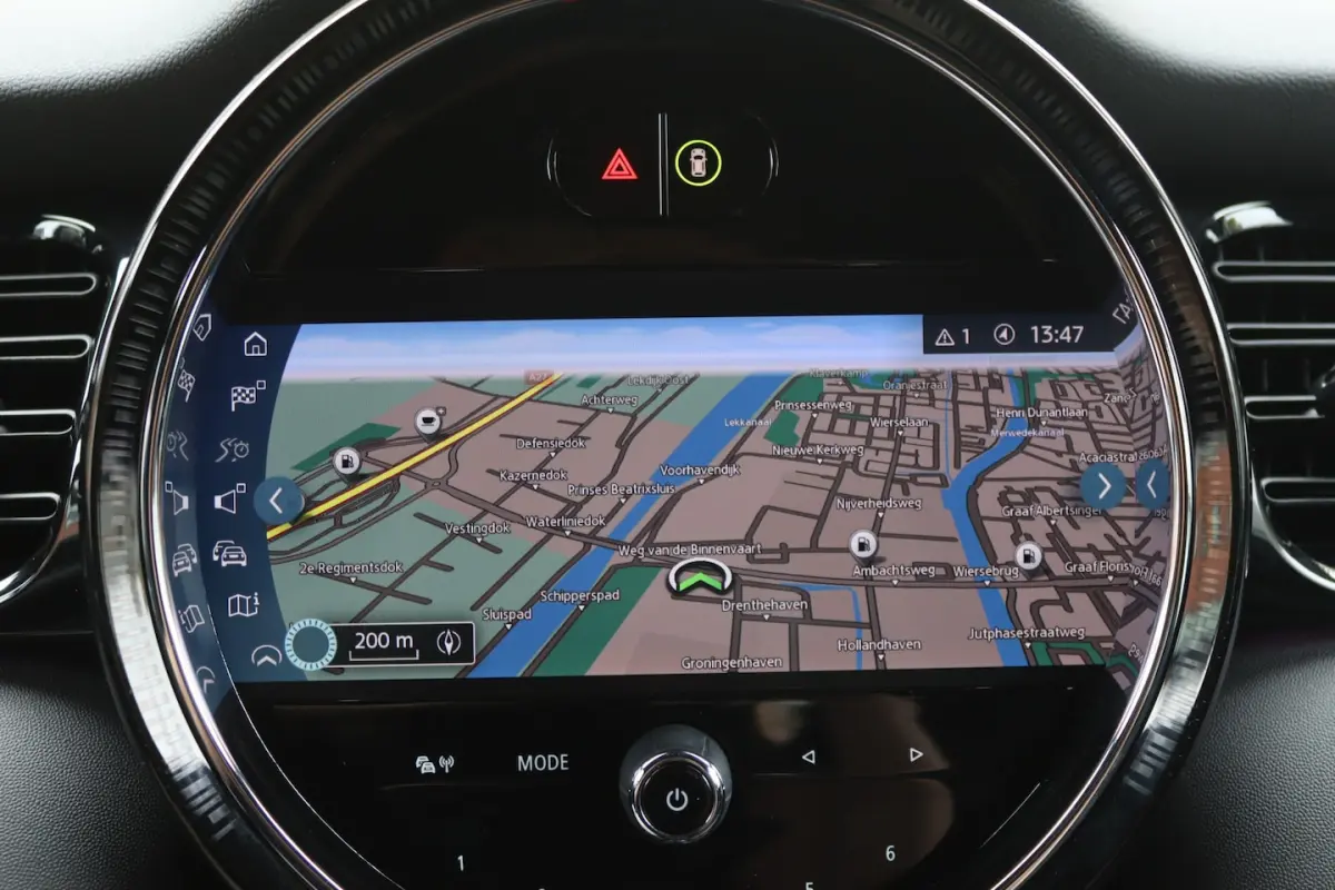 1.5 Cooper Premium Plus Pano/Leder/LED/Keyless/Camera/Head-up/CarPlay