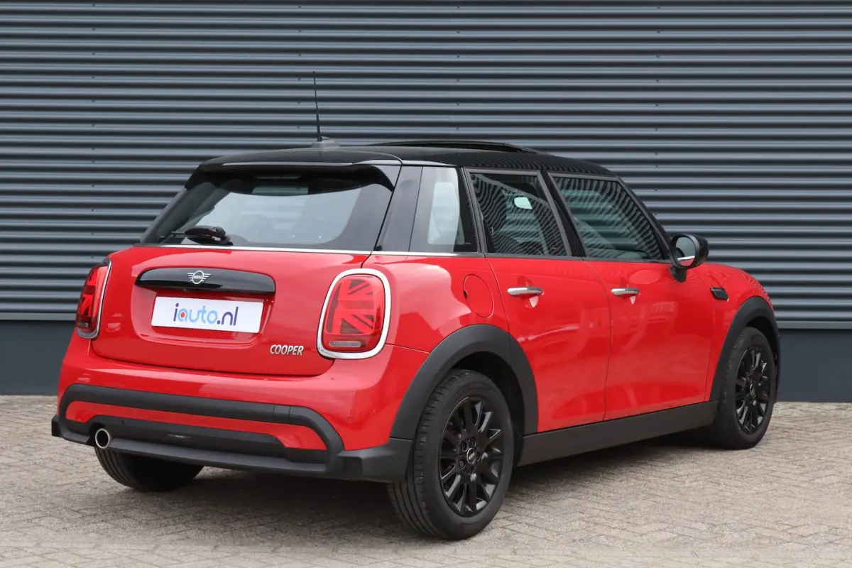 1.5 Cooper Premium Plus Pano/Leder/LED/Keyless/Camera/Head-up/CarPlay