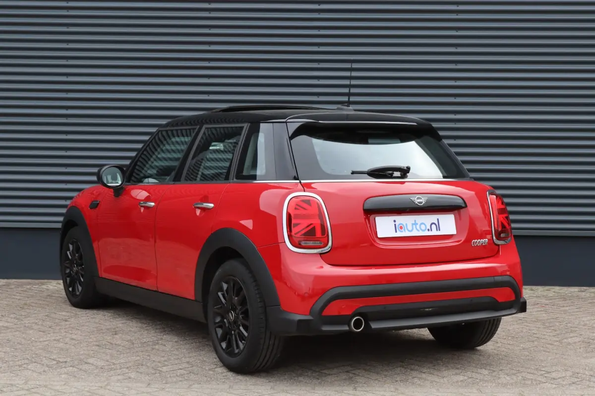 1.5 Cooper Premium Plus Pano/Leder/LED/Keyless/Camera/Head-up/CarPlay