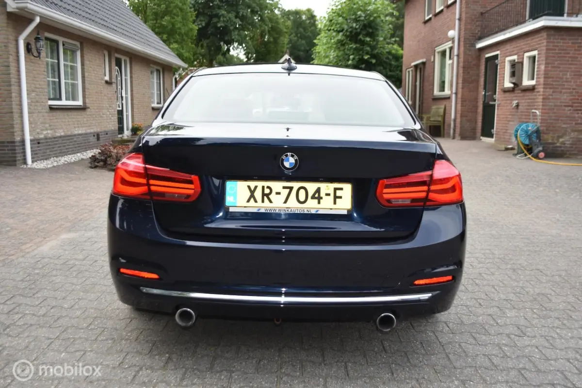 340i Luxury Aut