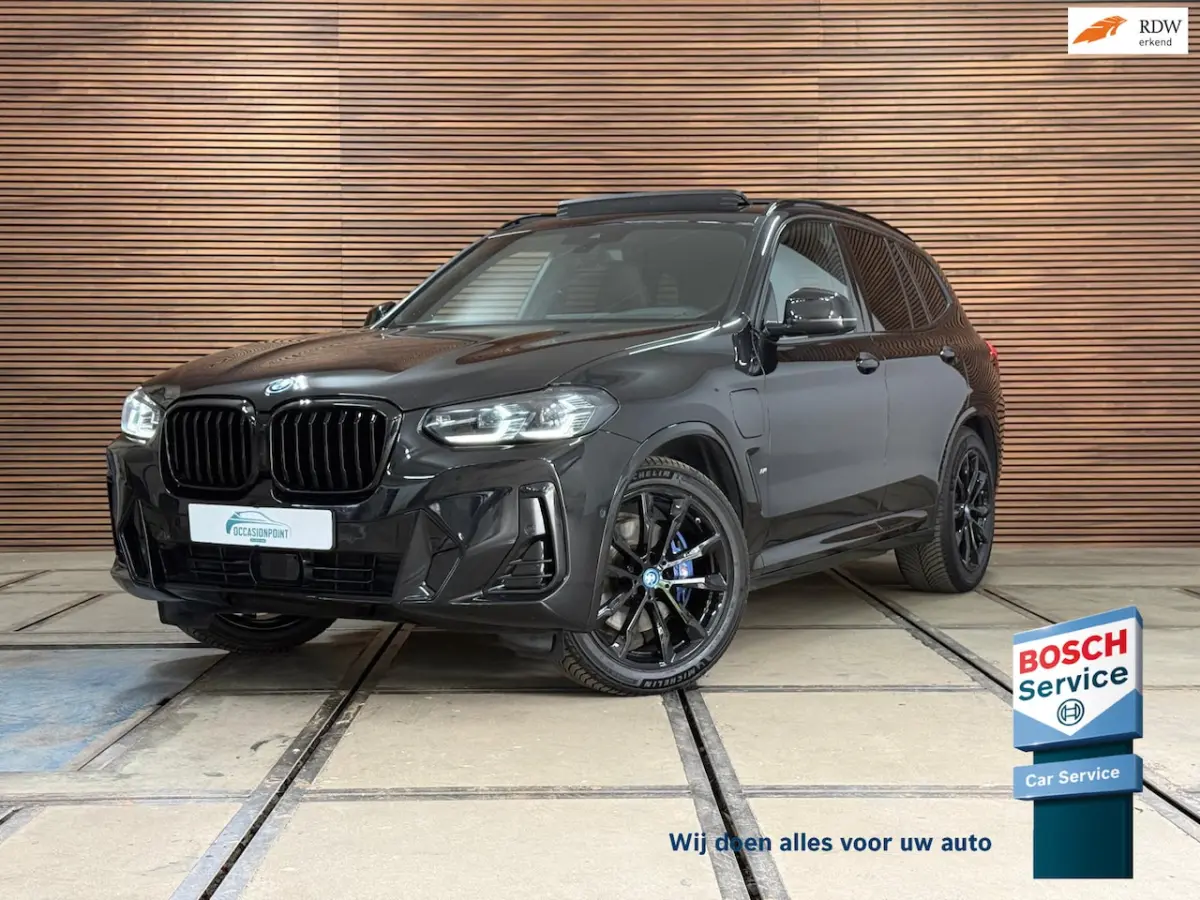 XDrive30e High Executive | Pano | 20â INCH | M Sportremmen | ACC | Leder