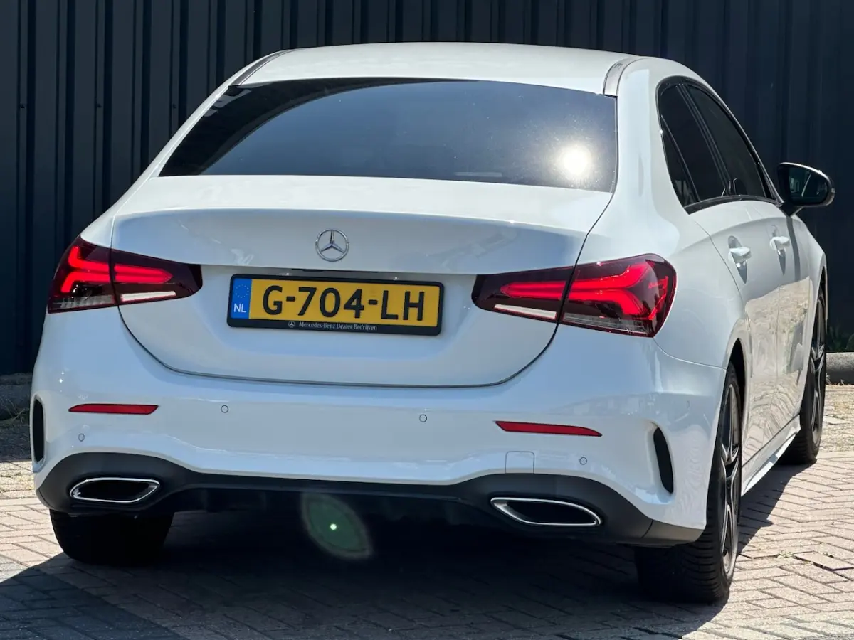 200 Business | AMG Line | Camera|