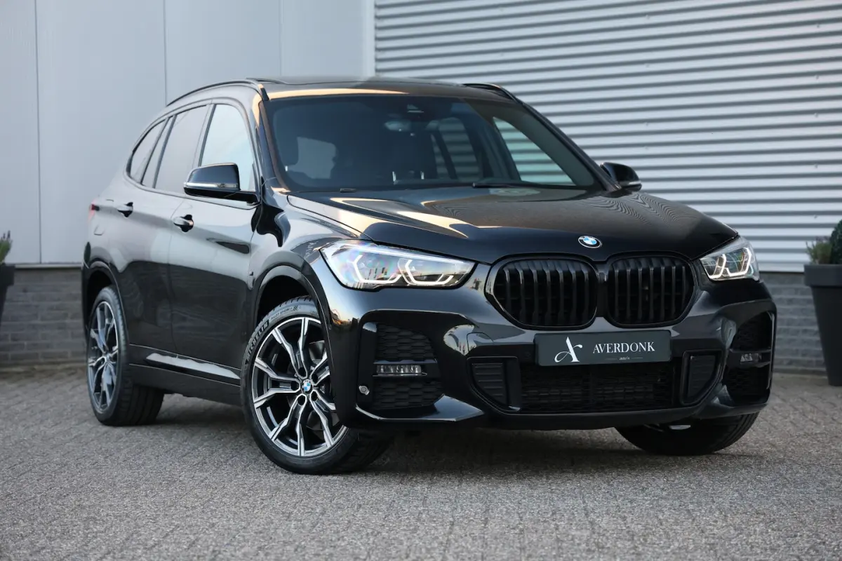 xDrive25e 220PK M-Sport Pano|Trekh|Memory|Stuurvw|HUD