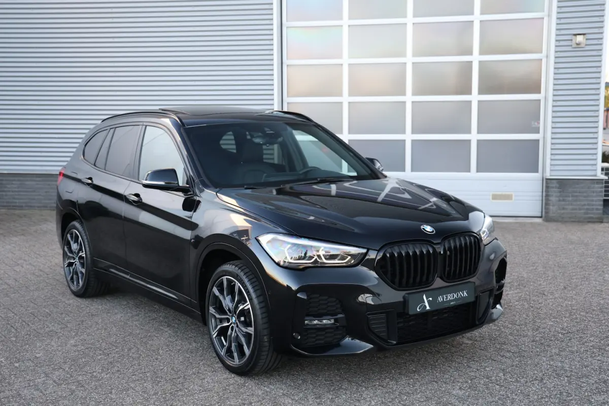 xDrive25e 220PK M-Sport Pano|Trekh|Memory|Stuurvw|HUD