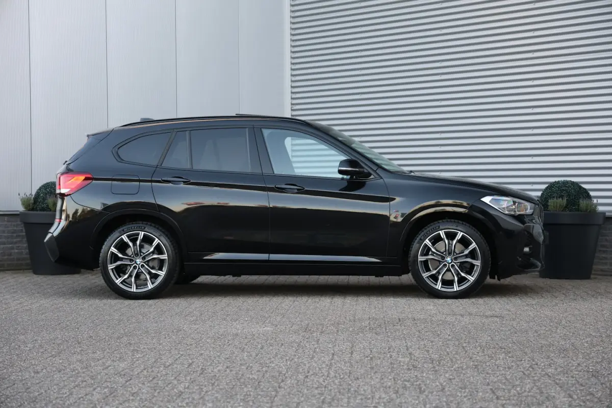xDrive25e 220PK M-Sport Pano|Trekh|Memory|Stuurvw|HUD