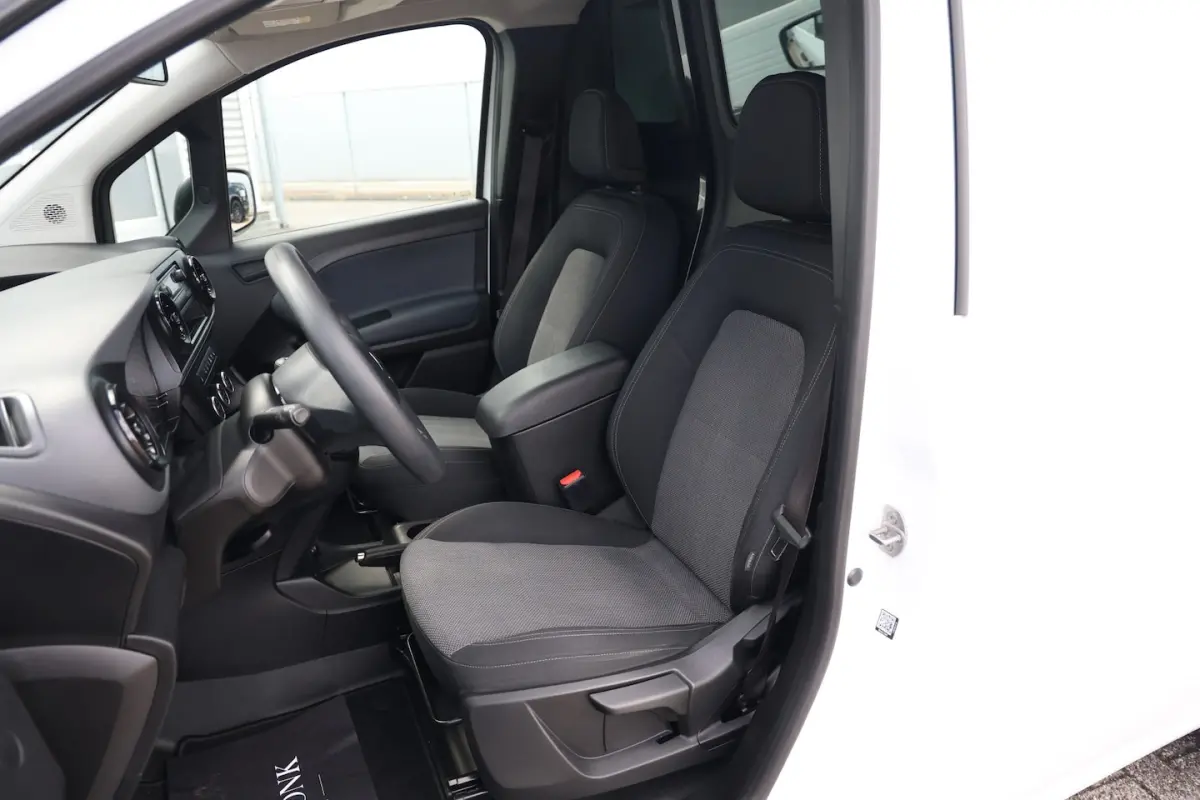 110 L1 Benzine Stoelvw|Camera|4S band|Dealerondh