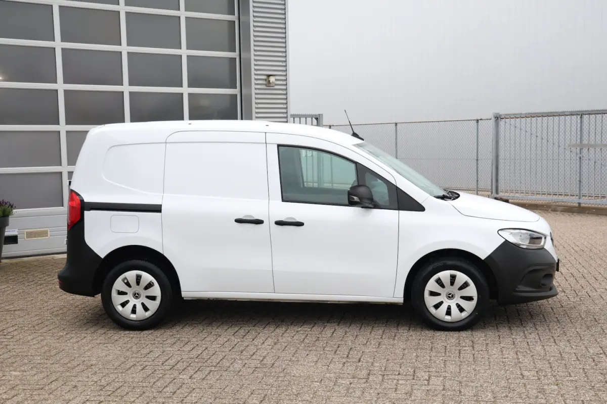 110 L1 Benzine Stoelvw|Camera|4S band|Dealerondh
