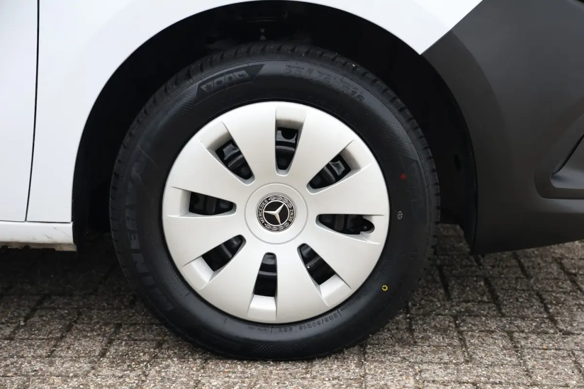 110 L1 Benzine Stoelvw|Camera|4S band|Dealerondh