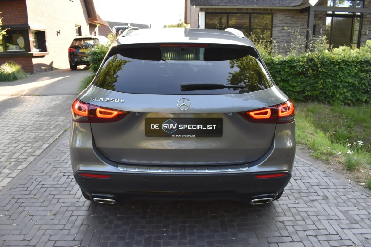 250 e AMG Line 262 PK, ACC, Half Leer, ACC NIEUWST
