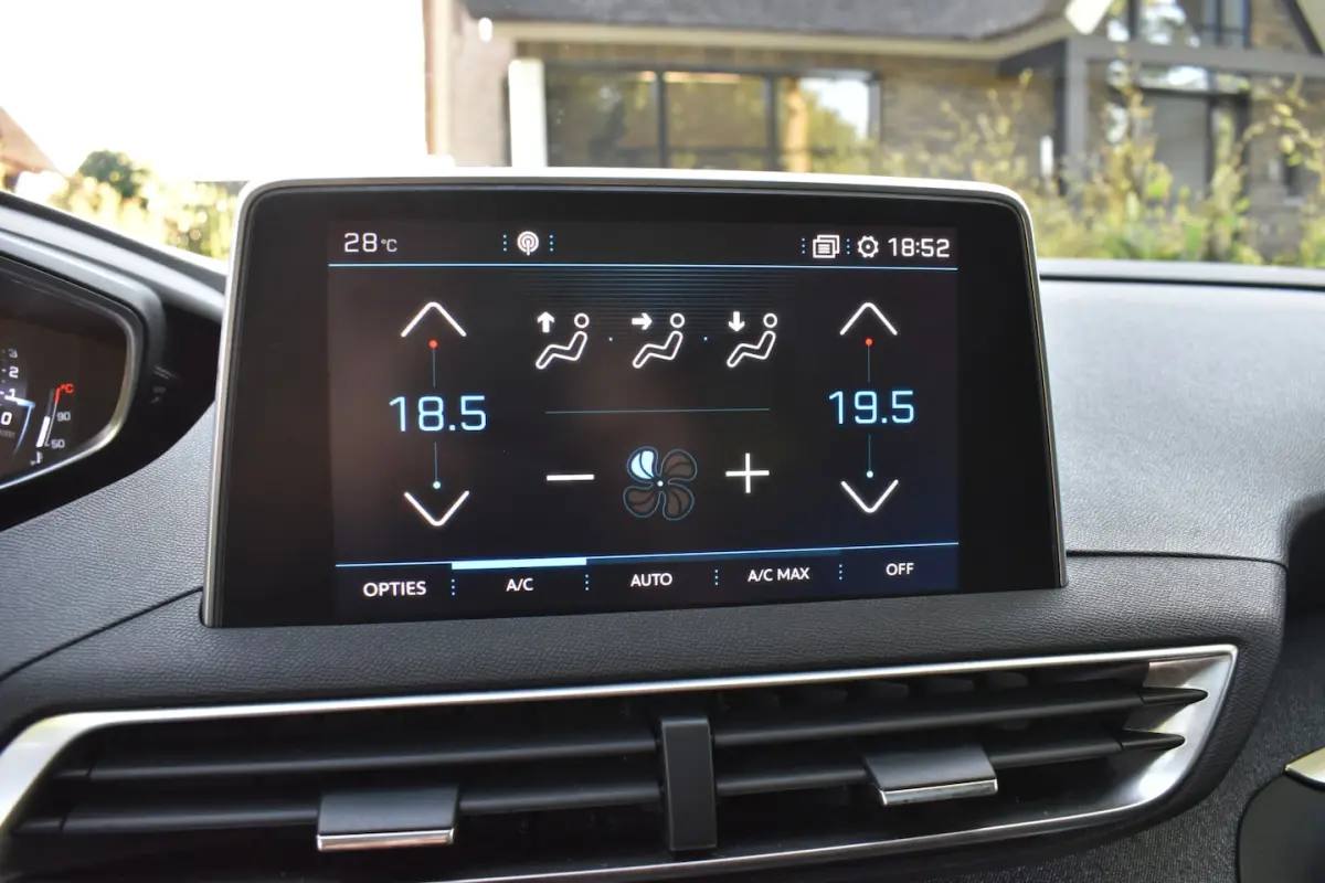 1.2 PureTech GT Line PANO, HALF LEER, NIEUWST