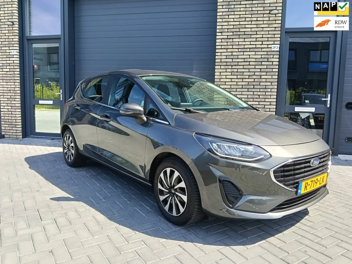 1.0 EcoBoost Hybrid Titanium