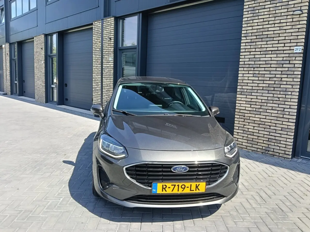 1.0 EcoBoost Hybrid Titanium