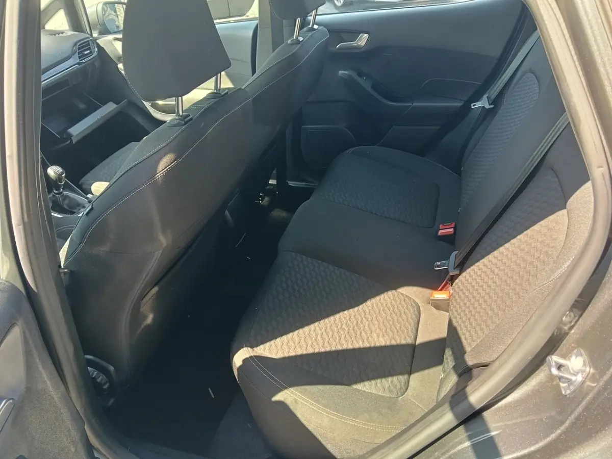 1.0 EcoBoost Hybrid Titanium