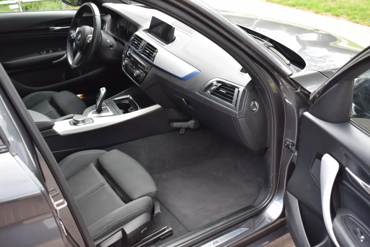 M Sport-pakket 118i Edition/5DRS/AUTOM/DAK/CRUISE/NAVI/XENON/NL-AUTO/PDC V+A/AIRCO-ECC/LMW