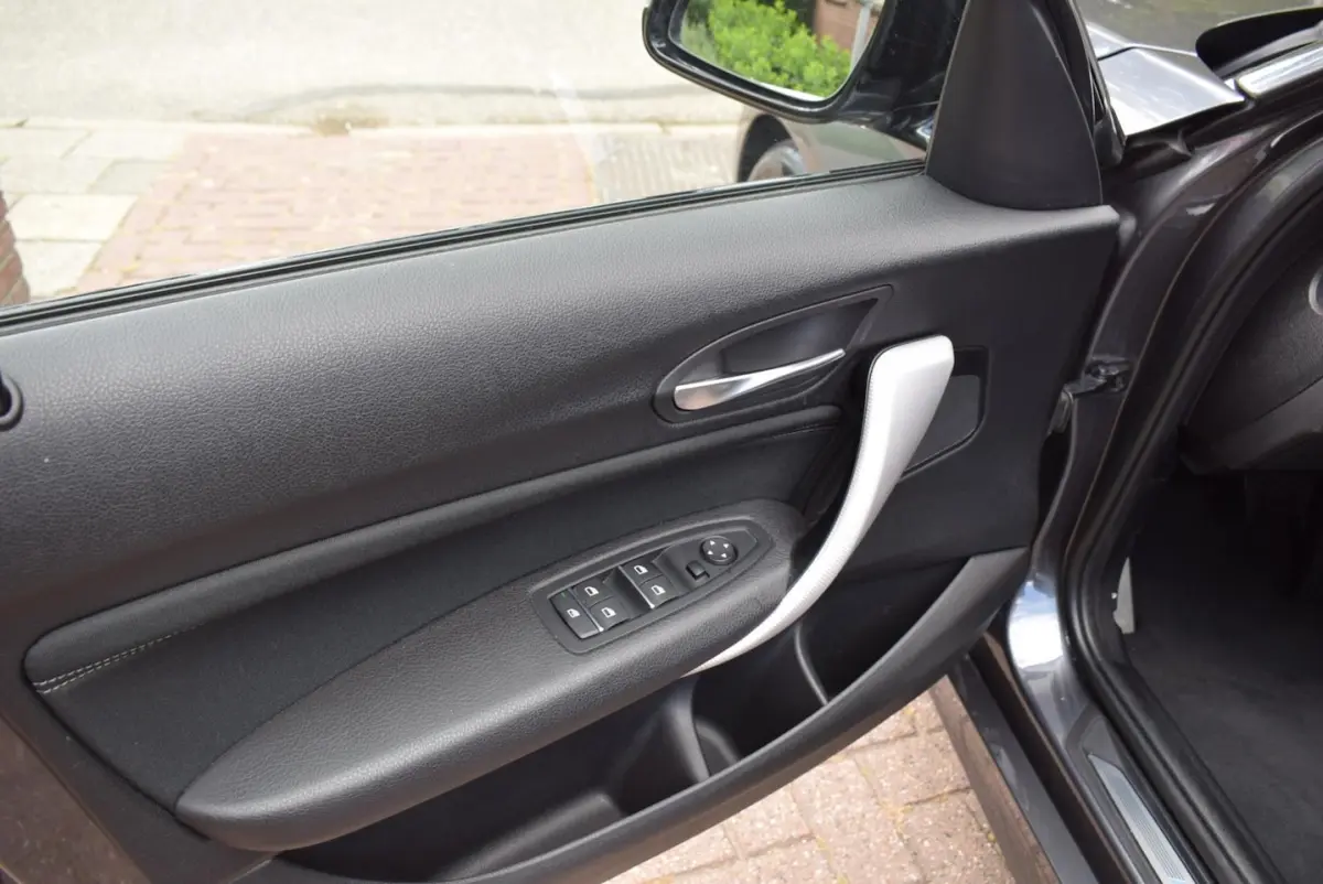 M Sport-pakket 118i Edition/5DRS/AUTOM/DAK/CRUISE/NAVI/XENON/NL-AUTO/PDC V+A/AIRCO-ECC/LMW