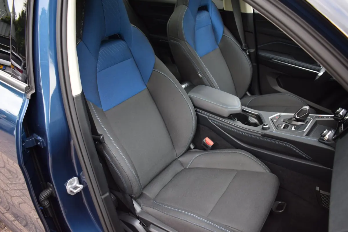 1.5 /PANO DAK/ADAP CRUISE/CAMERA 360/NAVI/CARPLAY/AIRCO-ECC/BLUETOOTH/KEYLESS/PDC V+A/NL-A