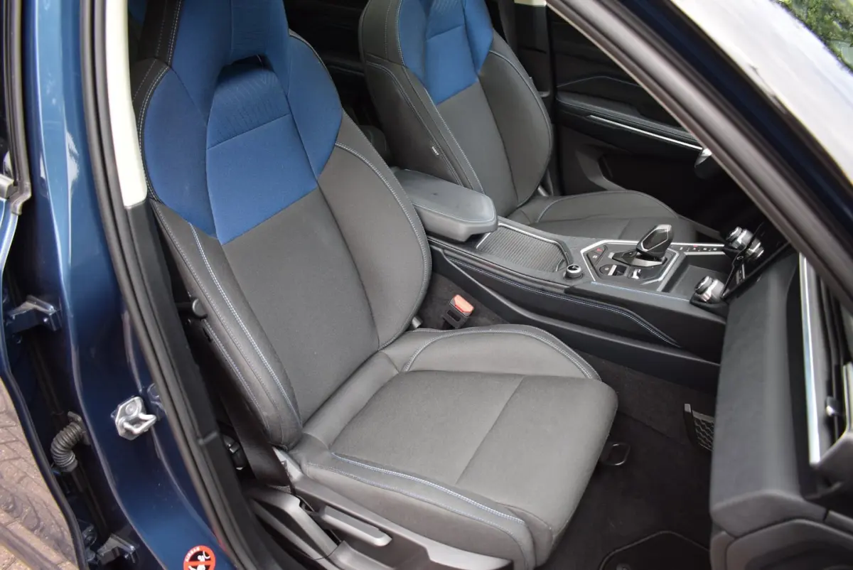 1.5 NL-AUTO/PANODAK/ADAP CRUISE/360 CAMERA/NAVI/CARPLAY/AIRCO-ECC/BLUETOOTH/KEYLESS/PDC V+