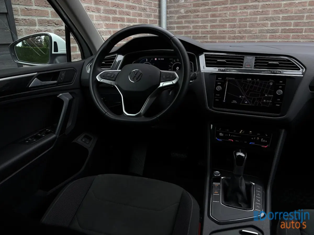 1.4 TSI eHybrid Business+ | ACC | Camera | IQ.Light | CarPlay | Trekhaak