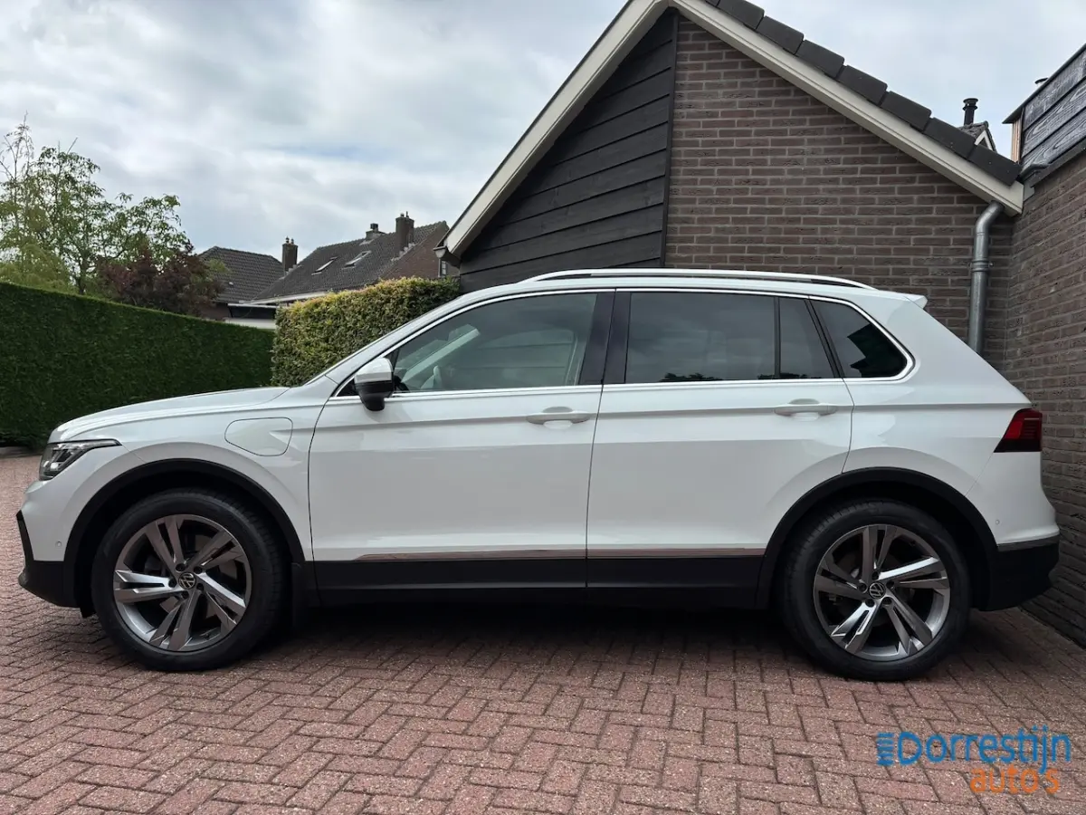1.4 TSI eHybrid Business+ | ACC | Camera | IQ.Light | CarPlay | Trekhaak