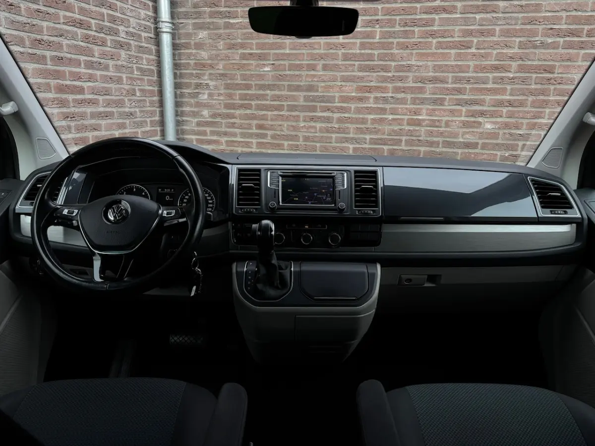2.0 TDI L2H1 DC Highline | 150pk | Automaat | ACC | CarPlay | Led | PDC