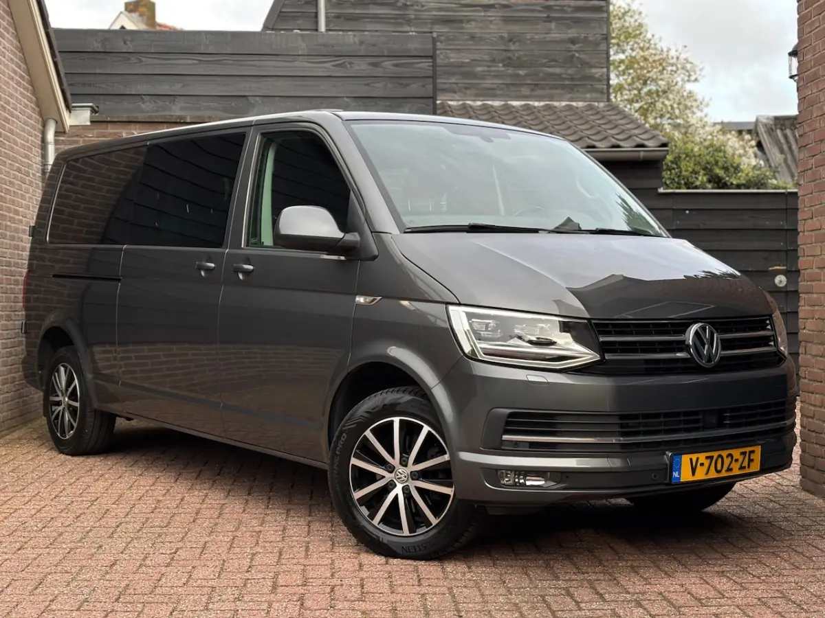 2.0 TDI L2H1 DC Highline | 150pk | Automaat | ACC | CarPlay | Led | PDC