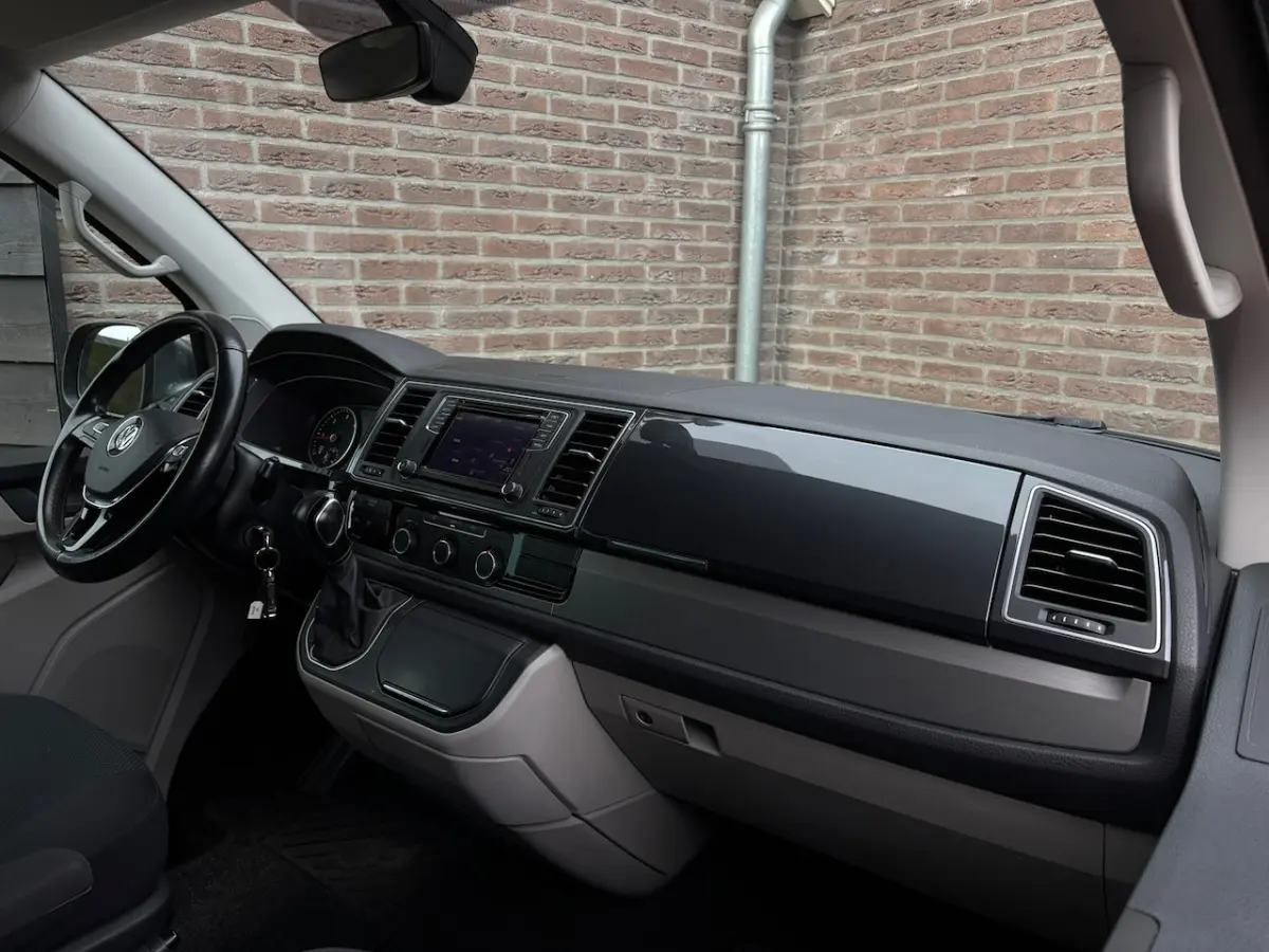 2.0 TDI L2H1 DC Highline | 150pk | Automaat | ACC | CarPlay | Led | PDC