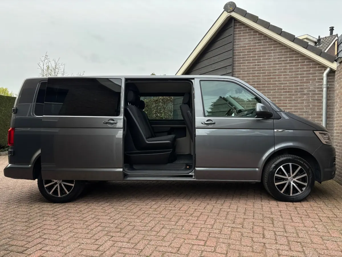 2.0 TDI L2H1 DC Highline | 150pk | Automaat | ACC | CarPlay | Led | PDC