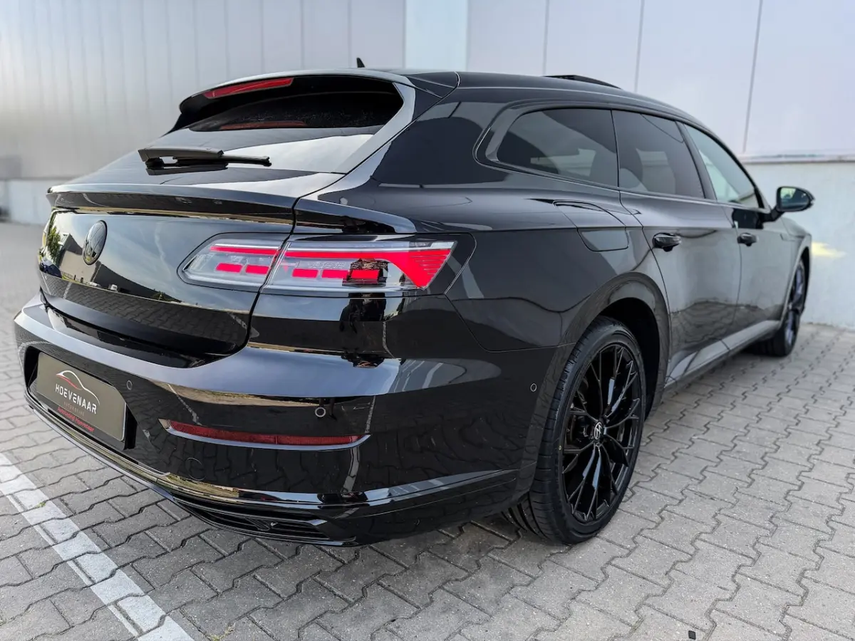 1.4 TSI eHybrid R-Line Business+ Black style Full Pano