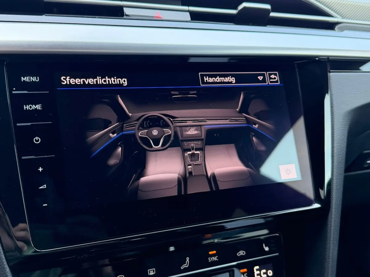 1.4 TSI eHybrid R-Line Business+ Black style Full Pano